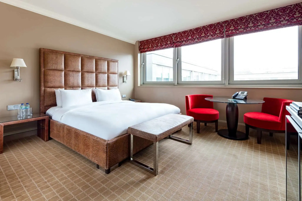 The May Fair, A Radisson Collection Hotel, Mayfair London, photo 3