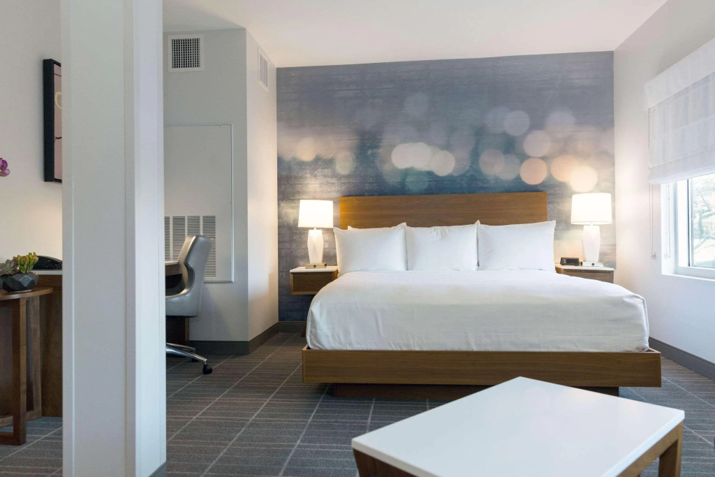 Cambria Hotel LAX — photo 6