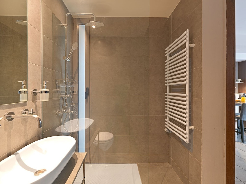 Gazi District Suites — photo 7