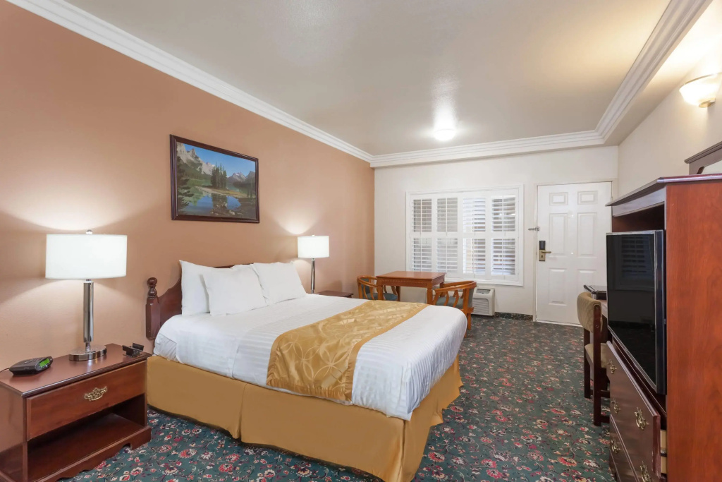 Days Inn & Suites by Wyndham South Gate, photo 5