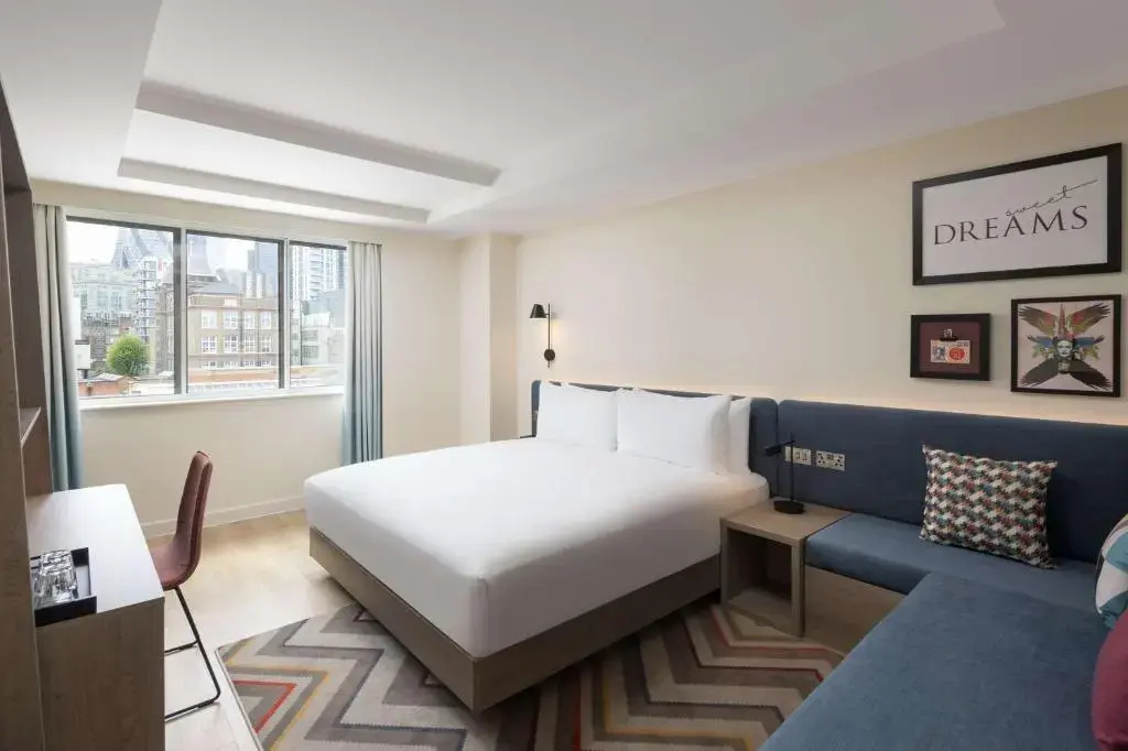Hampton by Hilton London City — photo 5