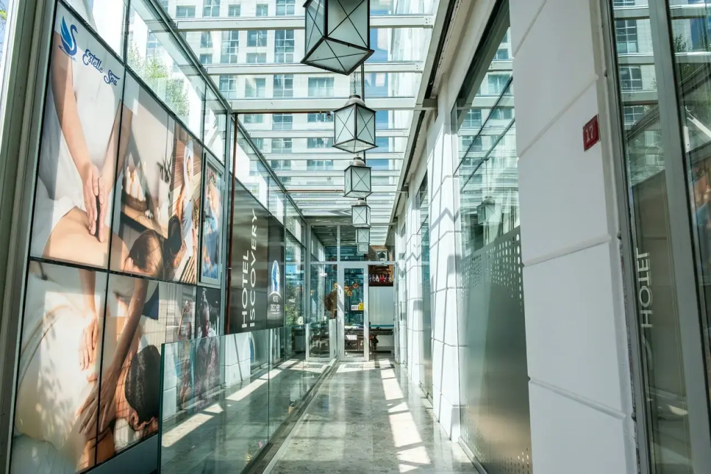 Discovery Hotel — photo 2