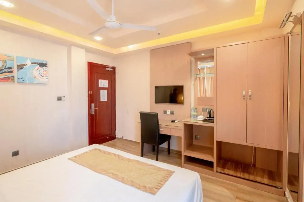 Three Inn Hotel, photo 3