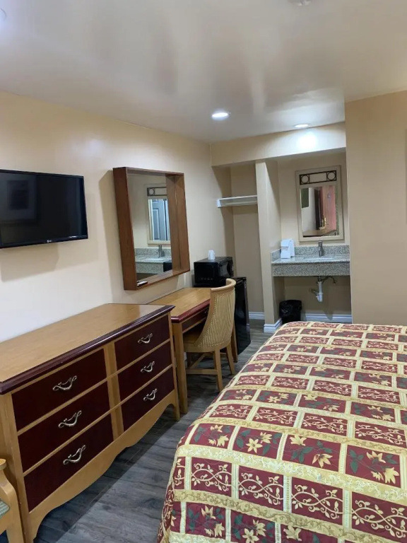 Budget Inn San Gabriel — photo 5