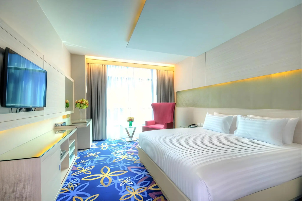 One One Bangkok Hotel — photo 6