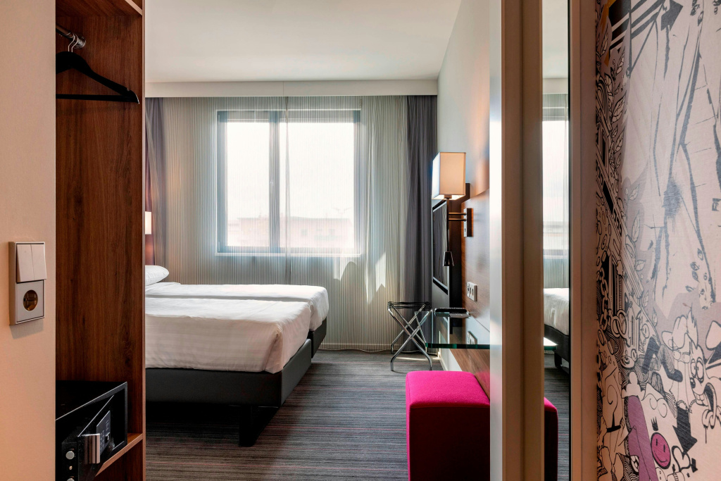 Moxy Milan Linate Airport — photo 7