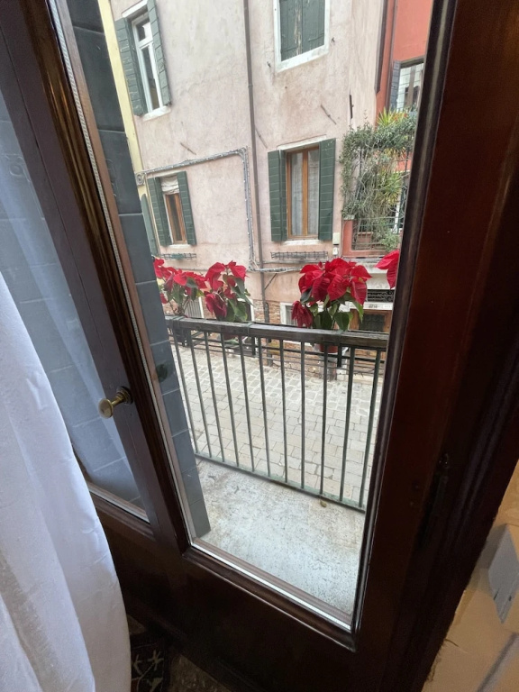 LIONS VENICE Guest House — photo 6