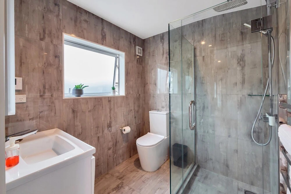 Elegant and Stylish Retreat in Epsom — photo 8