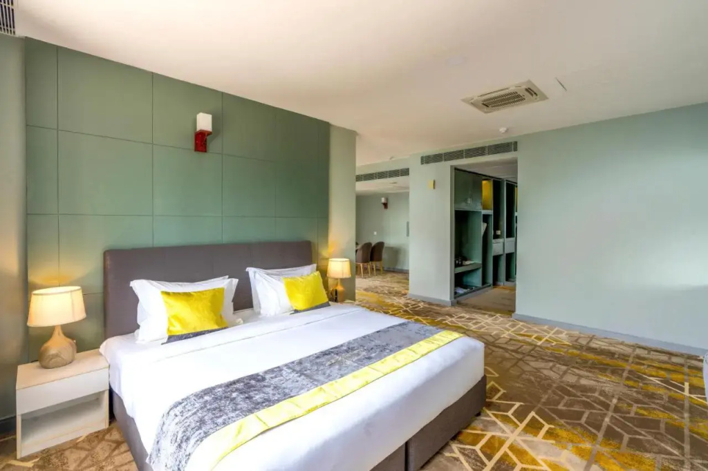 Manhattan Business Hotel, photo 2