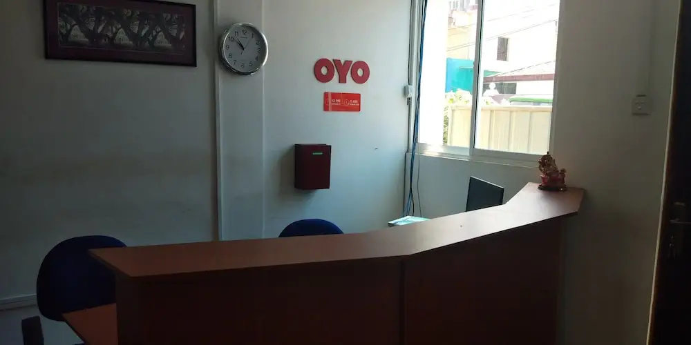 OYO 102 Metro Marine Drive Hotel — photo 2