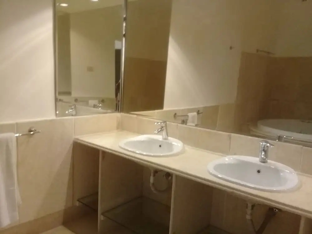 Carlton Luxury Resort — photo 7