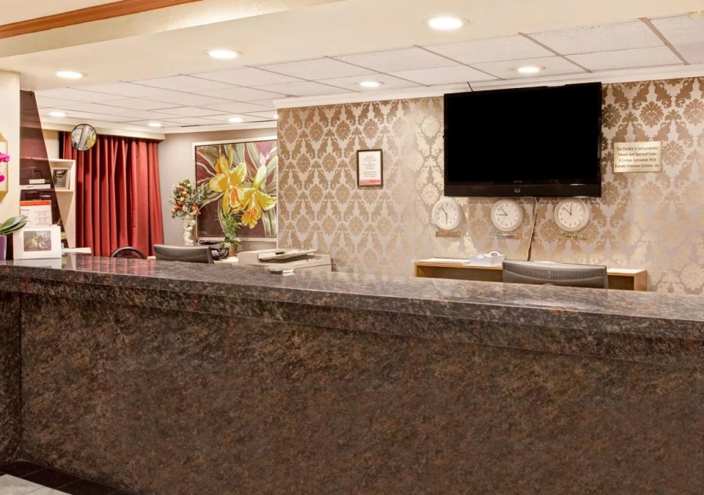 Best Western Plus Commerce Hotel, photo 2