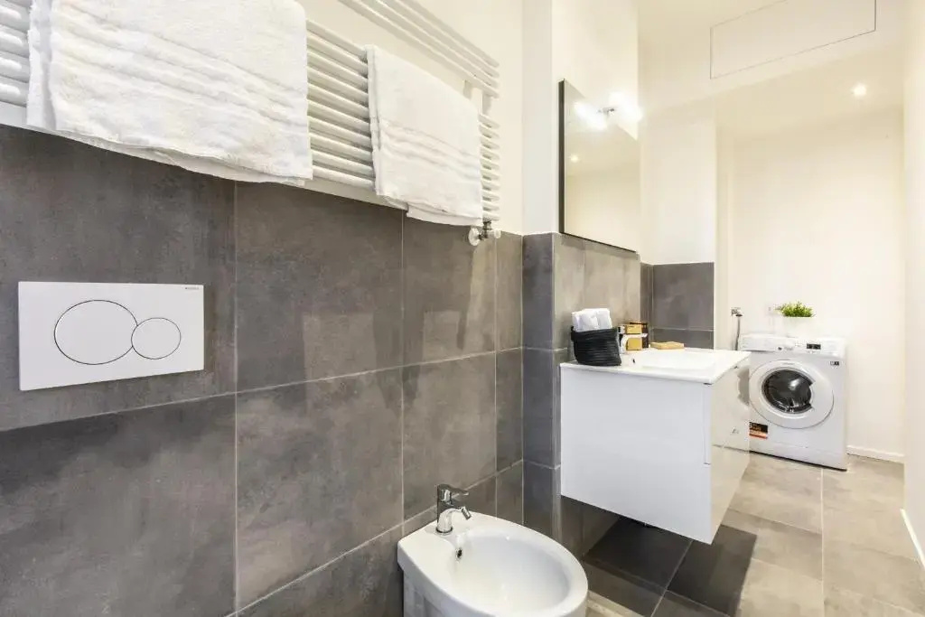 Maciachini Bright Apartment R&R — photo 8