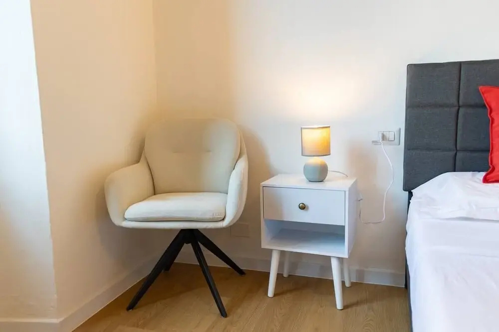 [Modern] 2BR/2BA • Metro Access • 12min Duomo — photo 4