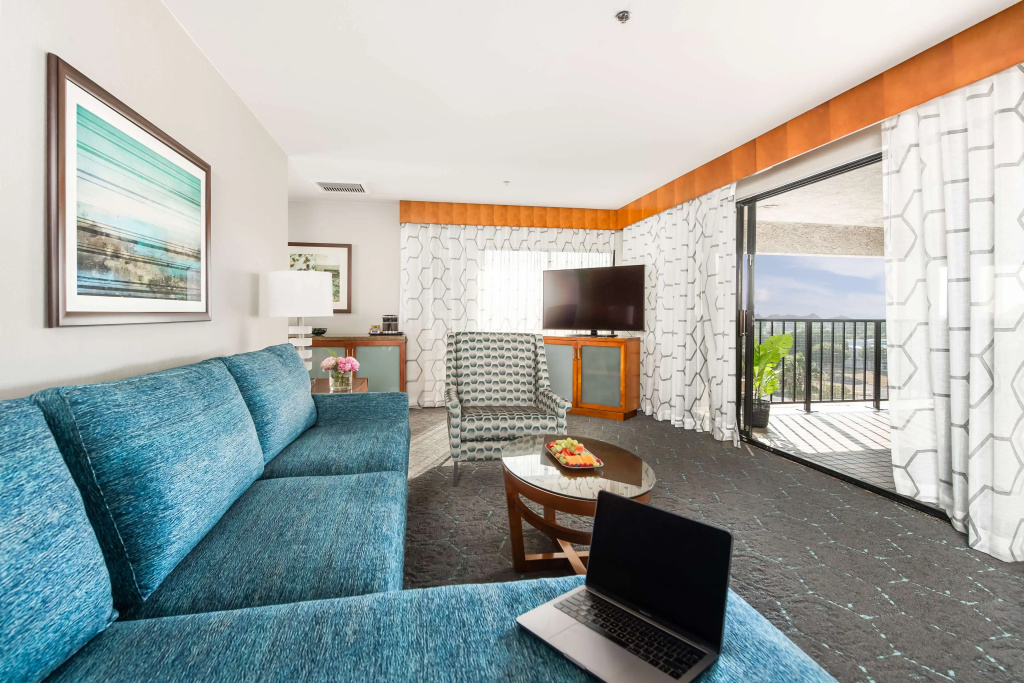 DoubleTree by Hilton Carson — photo 4