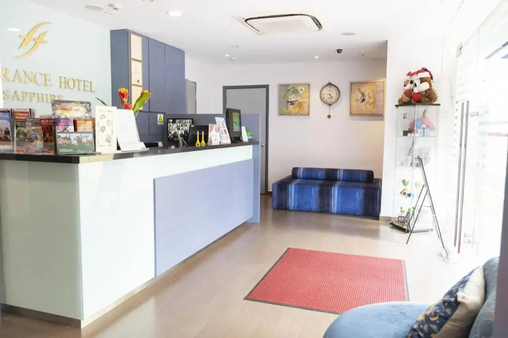 ibis budget Singapore Sapphire — photo 2