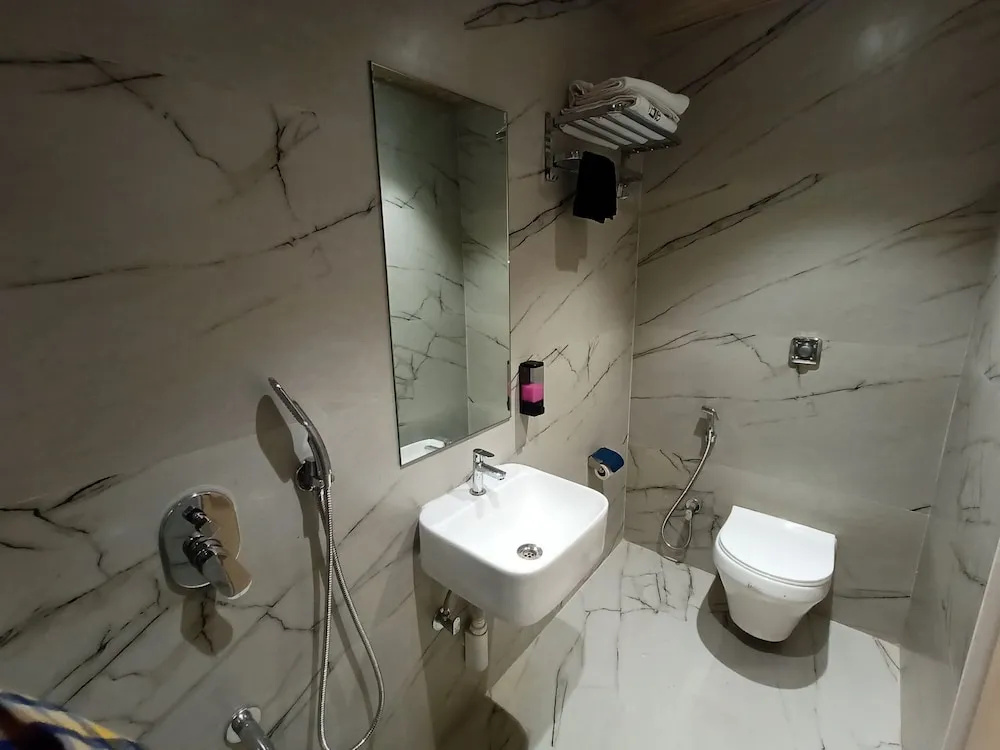 Hotel Golden Suites - Near Nesco — photo 6