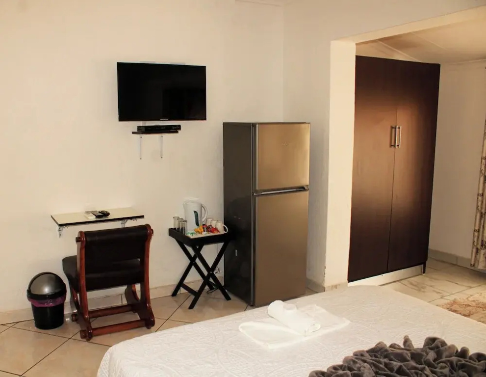 Meredale Lodge, photo 2