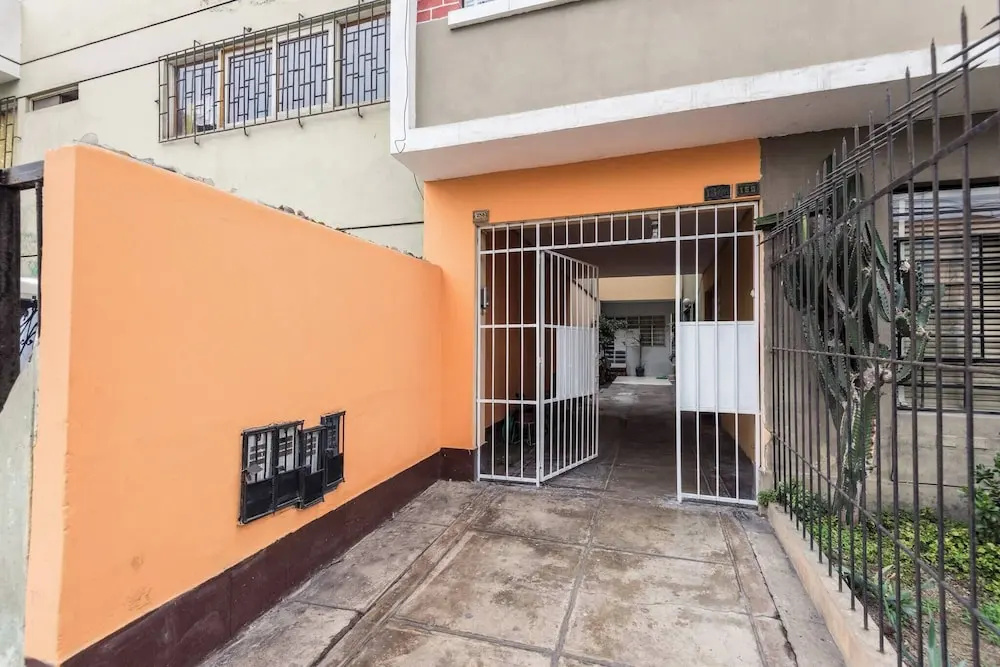 Cozy 2BR - Heart of Barranco - Walk to Everywhere