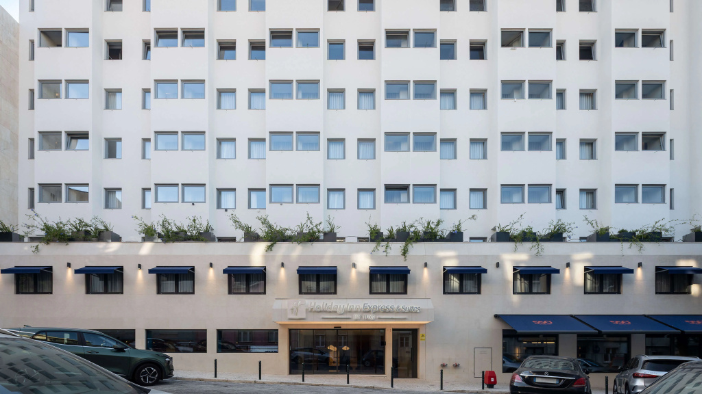 Holiday Inn Express and Suites Lisbon Principe Real by IHG