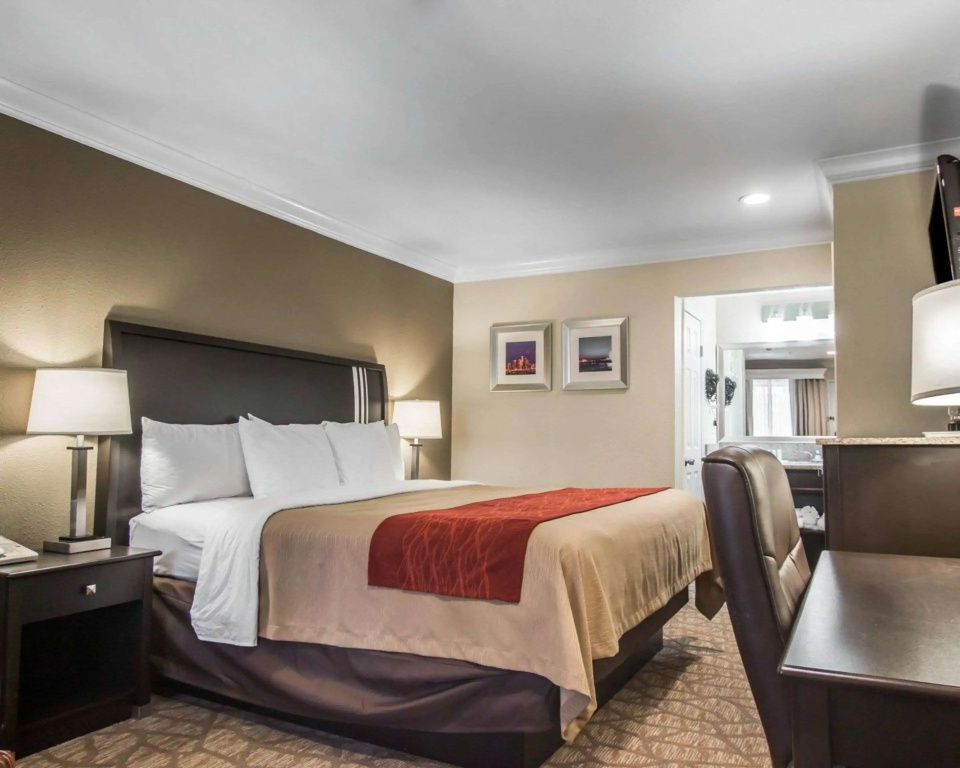 Quality Inn Downey — photo 7