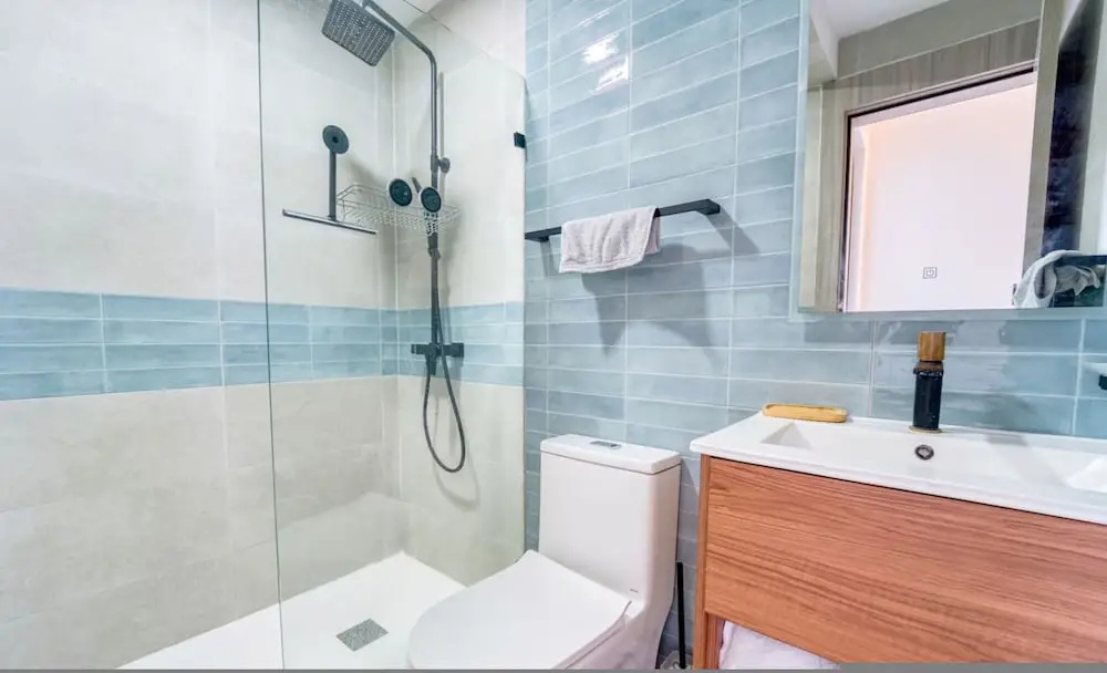 2-level Retreat Jacuzzi Free Airport Transfer — photo 7