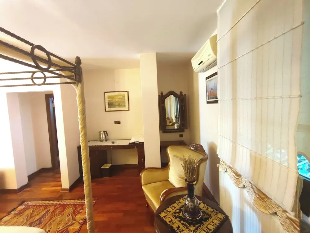 Villa Sphendone — photo 2