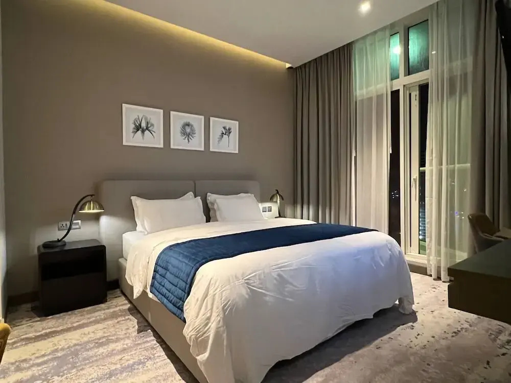 Burj Khalifa Canal View Fully Furnished Studio At Damac Prive, photo 4