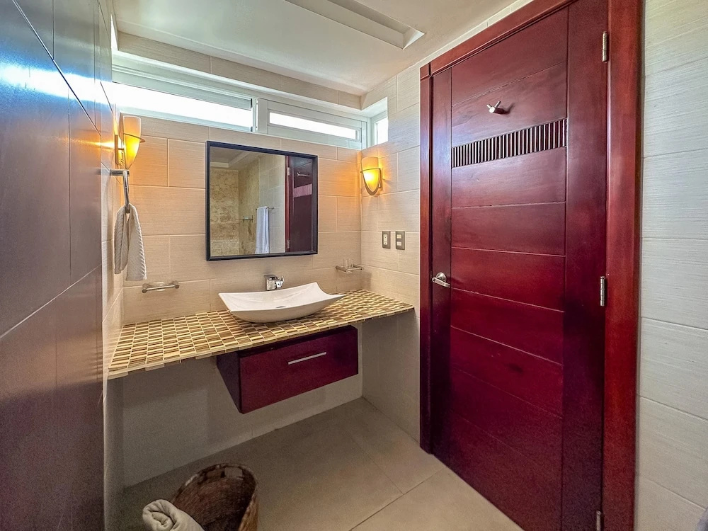 Beautiful 2 BR Apartment With BBQ — photo 8