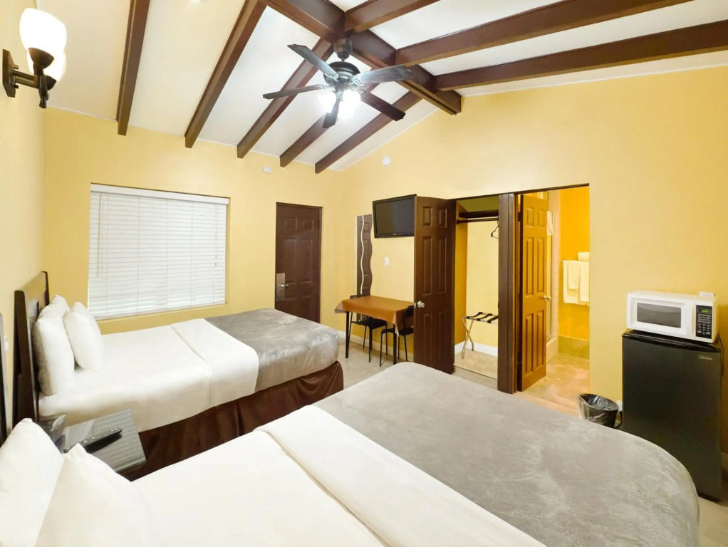 El Patio Inn - Near Universal Studios Hollywood — photo 3