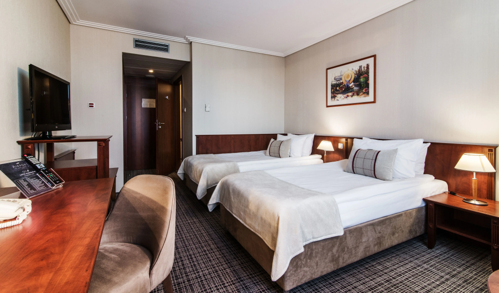 Airport Hotel Okecie — photo 4