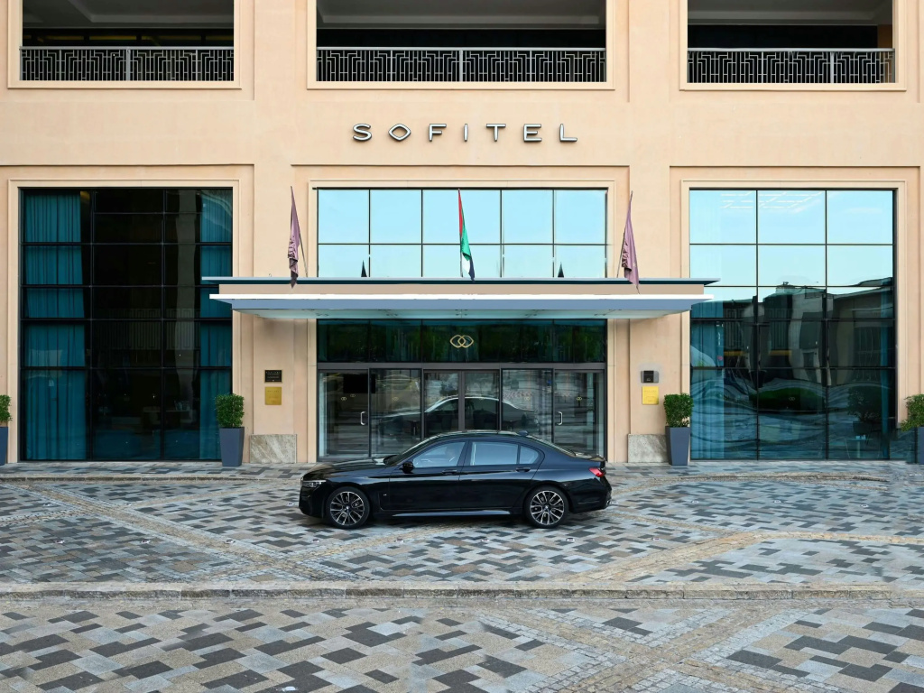 Отель Sofitel Dubai Jumeirah Beach