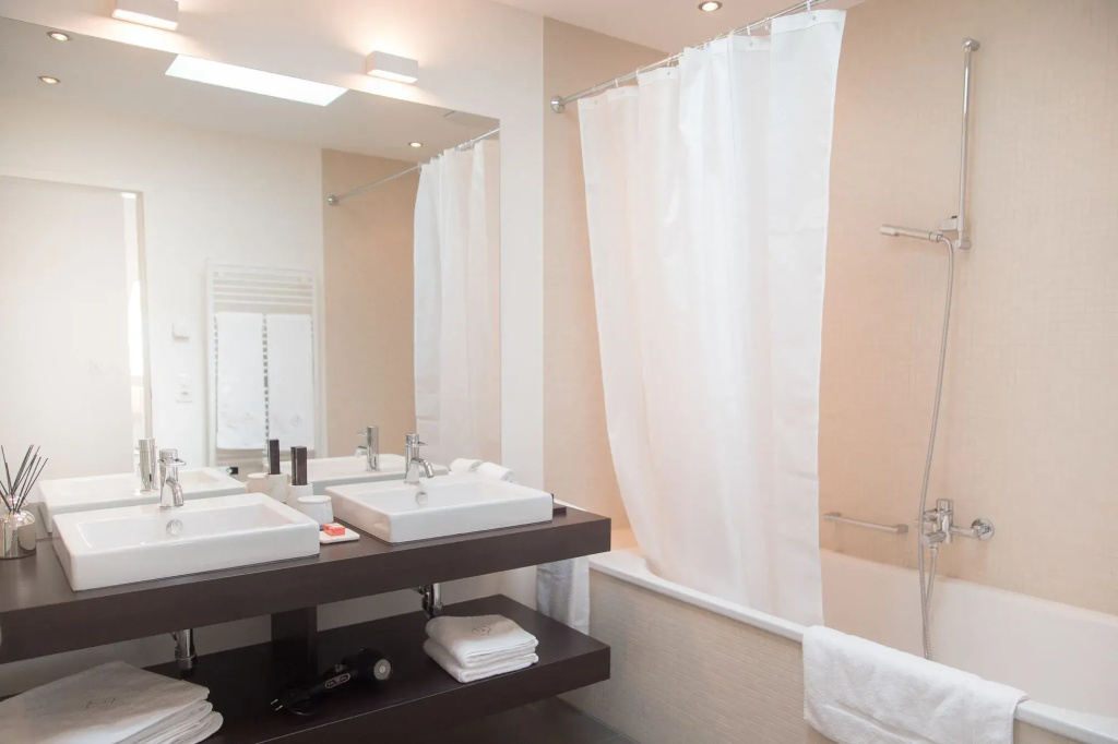 Airhome Limmatquai River View Apartment — photo 7