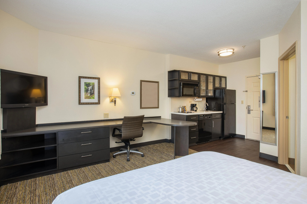 Sonesta Simply Suites Miami Airport Doral, photo 2