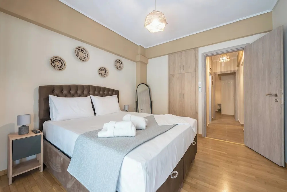 Stylish City Apartment by Cloudkeys, photo 2
