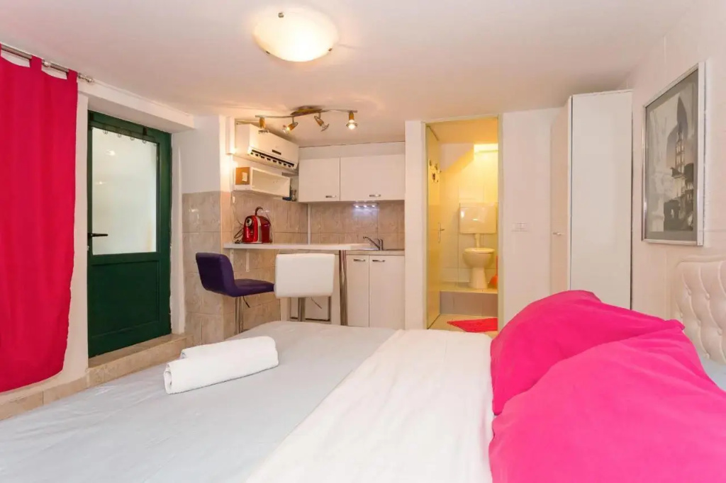 Studio Varos in the heart of Split, photo 5