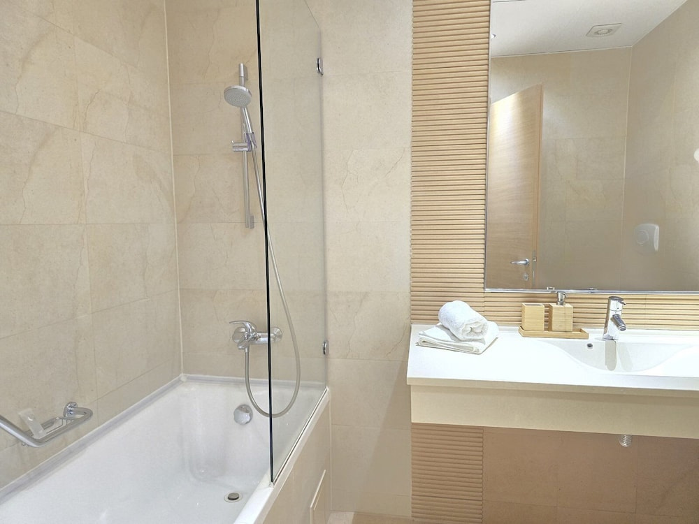 LaRin Residence Apartments — photo 8
