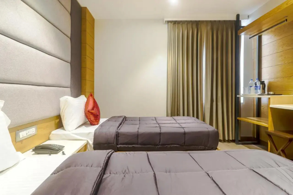 Hotel Bricks, Karol Bagh, New Delhi, photo 4