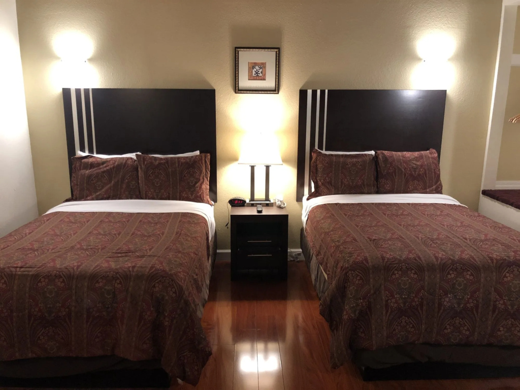 Lombard Plaza Motel, photo 4