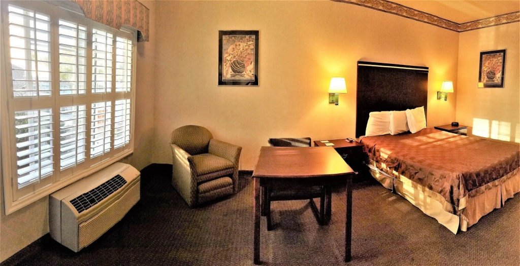 Mid City Inn and Suites, photo 4