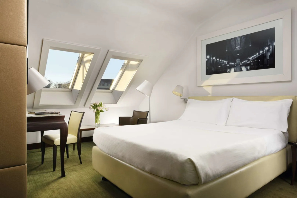 Unahotels Cusani Milano — photo 6