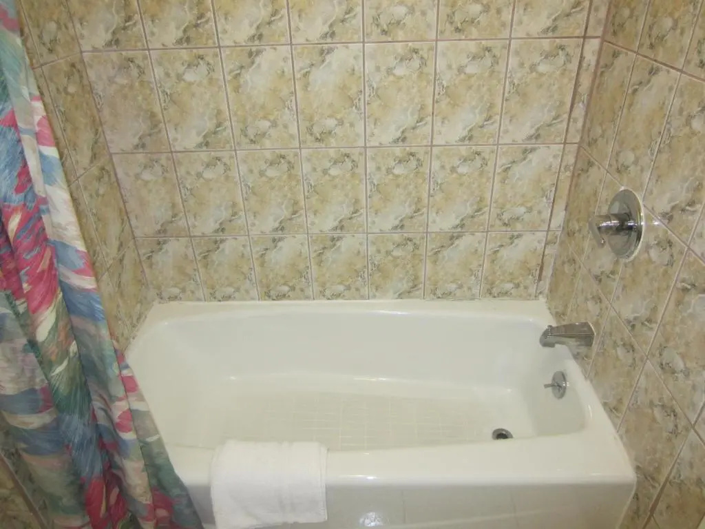 Travel Eagle Inn Motel — photo 7