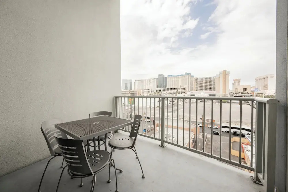 StripViewSuites at Platinum — photo 8