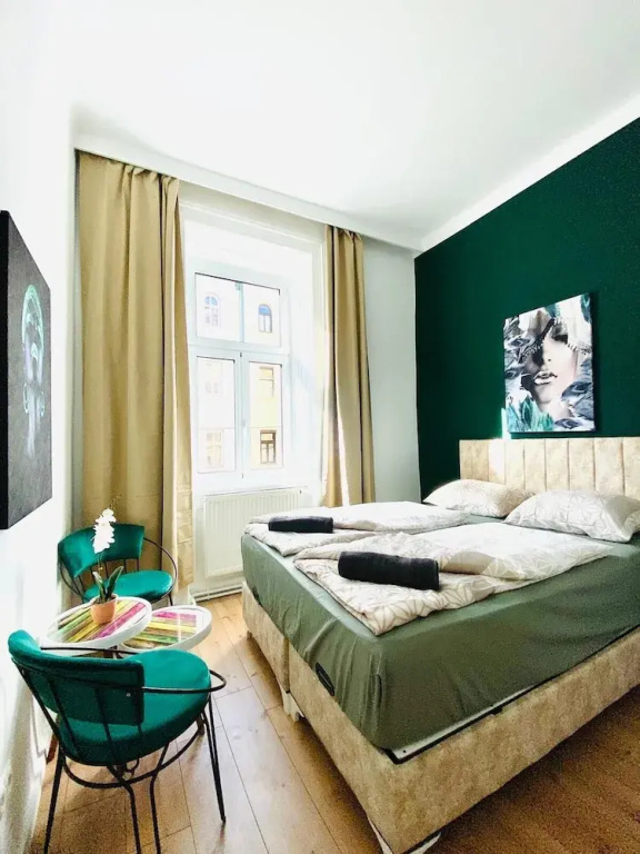 Spacious 8BR Apt with Terrace 16P, photo 5