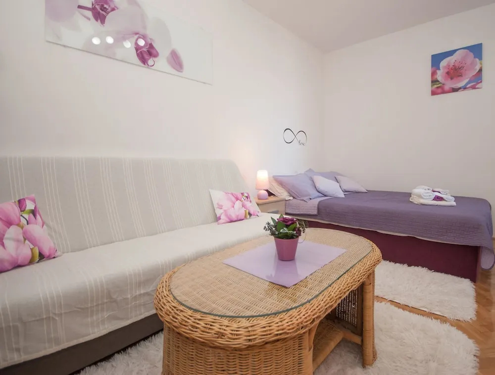 Studio Apartment Ema — photo 3