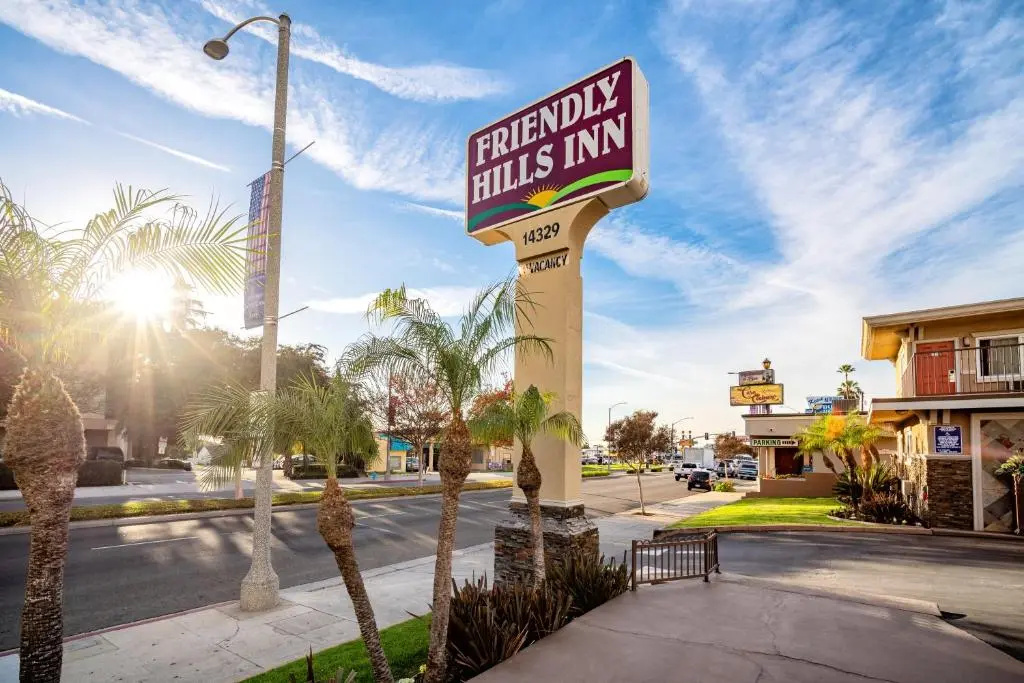 Friendly Hills Inn - Whittier, Los Angeles — photo 8