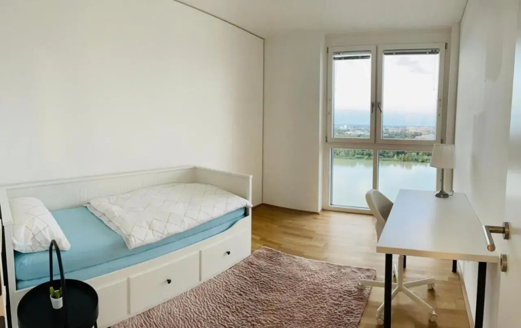 Luxury Waterfront Sky Residence, photo 2