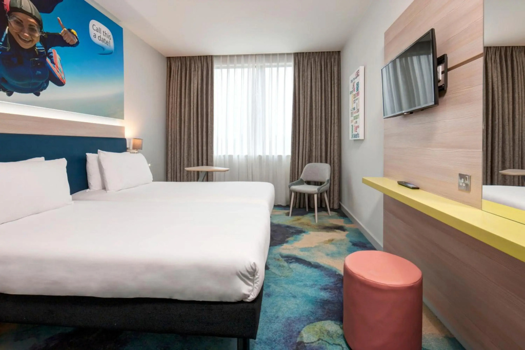 Ibis Styles London Heathrow — photo 5