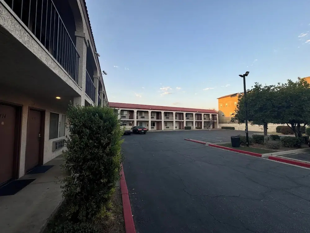 Casa Blanca Hotel - Azusa, Los Angeles — photo 5