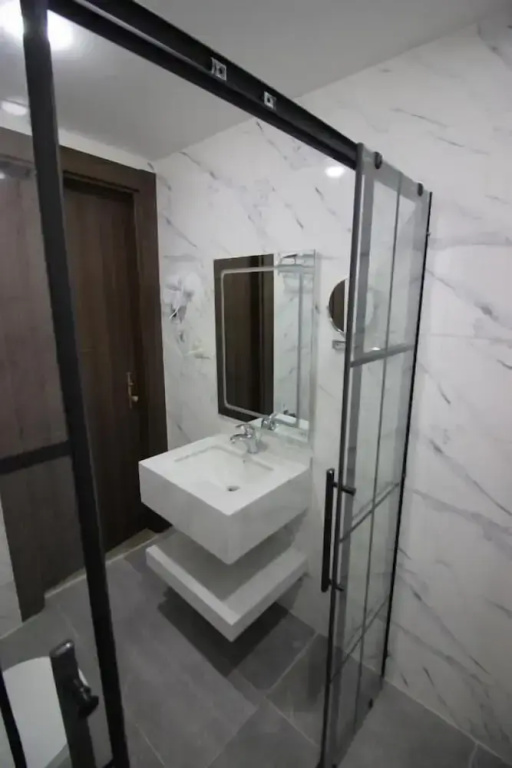 Beirut Hotel Two — photo 8